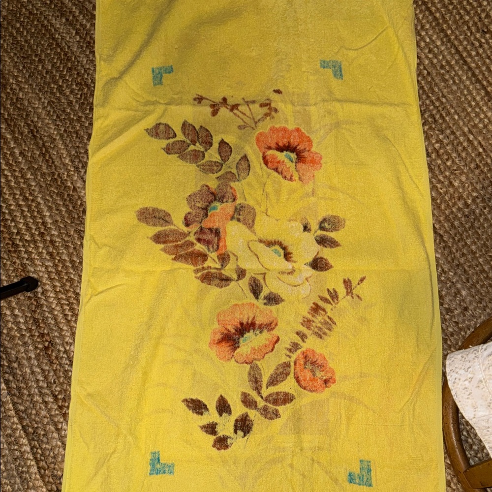Vintage‎ floral bath towel - Picture 4 of 7